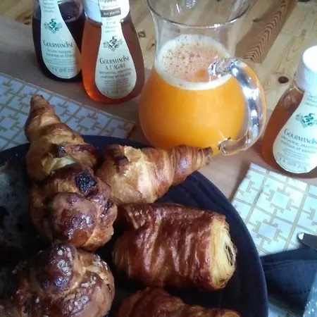 Le Relais Oda ve Kahvaltı Bagnères-de-Bigorre